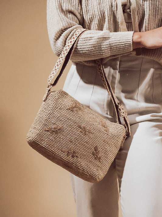 #raffia#ANJA - IKIALAtag1#RaffiaRaffia bag